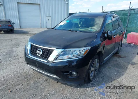 2013 Nissan Pathfinder Platinum z USA, uszkodzony, nr VIN 5N1AR2MM8DC682922